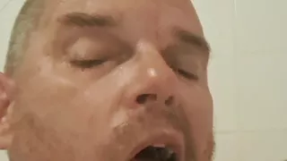 Despite the heat, the bitch has to suck
