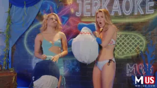 Jerkaoke - Paige Owens and Destiny Cruz