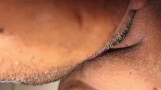 Apni wife ke chut ko ragad kar khub pela.