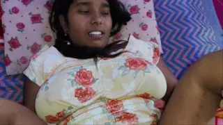 Father & daughter hot pussy sex - Father aapne beti ki chut me aapna land dal rahe he.