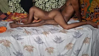 Xxx Desi indian women hard new position style sex video real Desi