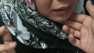 A factory girl was disturbed by a beautiful dress before going to a nightclub.