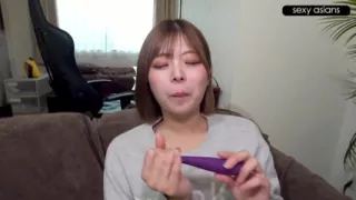 Busty E Cup Gravure Model Yuu Shows Her Fair Skin Glow as the Moment Builds Into a Creampie Finish