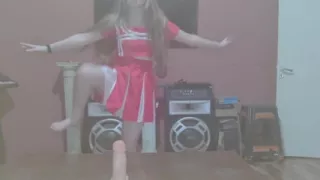 Hot cheerleader masturbates after cheering
