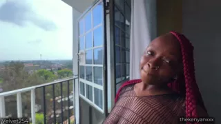 Big Bubbly Cheeks Sucks and Fucks a Big Black Cock Doggystyle