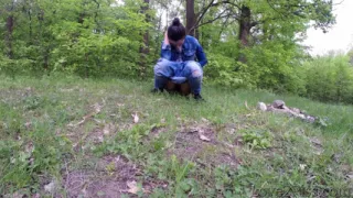All natural - Ingrid is peeing and wiping herself with a leaf, several peeing attempts