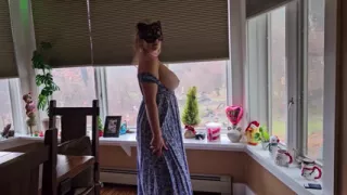REAL Milf has HUGE BOOBS and Loves to show them to Everybody