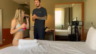 I Fucked the Manager of the Hotel Where I Rented a Room to Shoot a Porn Video