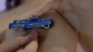 Giantess Girl and Car