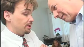 Man fuck womans feet while she blows another man on the bed