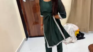 Seeing the sexy figure of the younger stepsister, the stepbrother got angry with the stepsister