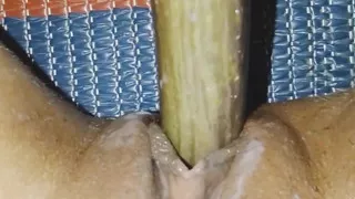 Bangladeshi girl fuking her tight pussy with begun brinjal.