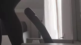 Analmoni drips from her ass