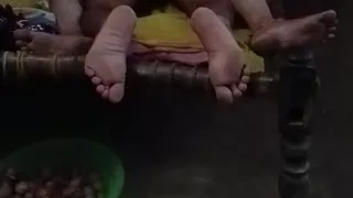 Padosi ki ladki ko pela chupke se jakar
