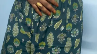 Aunty removing clothes