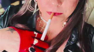 British Smoker Tina Snua Smokes A Cigarette In Short Leather Gloves & Rings - Smoking Drifting OMI OME Gloved