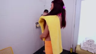 Curvy Chix craves shower