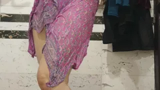 Priya bhabi hot body show in bathroom