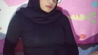 Hijab Girl Goes Home From Work