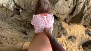 Fucked Polina Who Was Bored on The Beach
