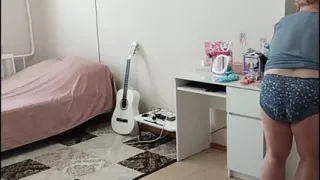 I Spied on My Mother-in-law and How She Was Cleaning up the Room Naked