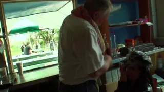 I'm lost and I ask for information in the area in exchange for a fuck with my very hot, very tight and shaved pussy