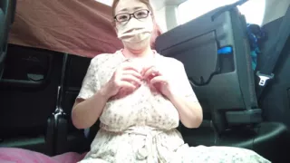 A Married Woman Passionately Masturbates in the Car