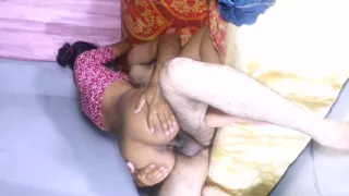 Very horny bhabhi jumping on delivery boy's dick.18+ hot bhabhi DOGGY style. Padhos ki seema bhabhi