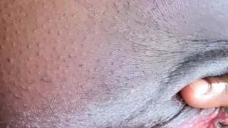 Wet pwussy play