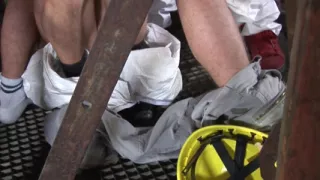 Exclusive video Bareback: Hot workers decide to have a threesome instead of working