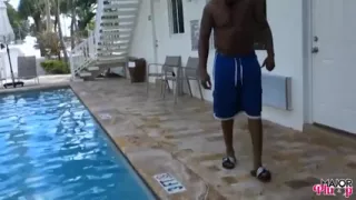 Rome Major Picks up Two Plump Pawgs at the Pool