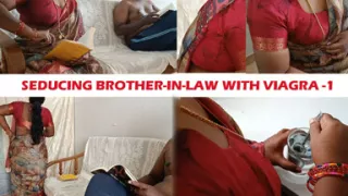 Fucking Brother-in-law with Tablet - Saree Sex -1