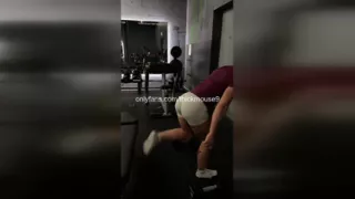 Black Cock Stretches 18yo Virgin!