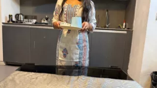 Friends with Benefits Ke Liye Apni Best Ko Taiyar Kiya Deep Blowjob Diya Friend Ne
