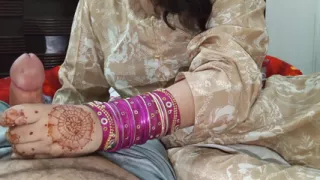 Desi father-in-law and daughter-in-law bedroom romance fucking first time with dirty talk