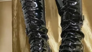 Vivienne L'amour - Giantess Swallows You Whole