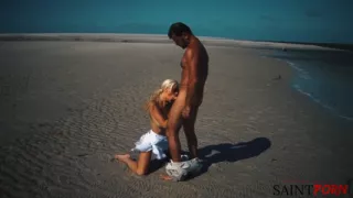 Caylian Curtis Fucks a Pilot on a Secluded Island Beach