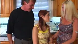 Sexy bitch takes cumshot after giving head and getting her twat bonked