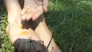Foot Fetish Session Where German Babe Playes Outside