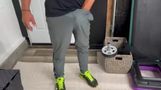 I Gave My Delivery Boy a Hot Blow Job Then Swolled His Load