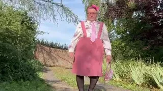 Dressed in a little pink strap skirt for an evening