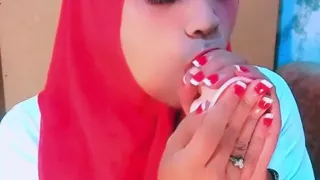 Indonesian Hijab Shemale Anal Workout