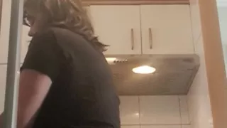 MILF, Cleaning the Kitchen