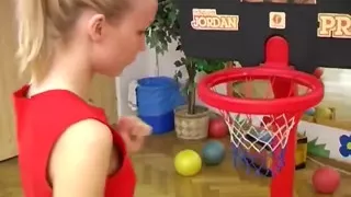 Cindy Gets Fucked at the Fitness Center