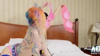 Extreme Squirting Qc HD