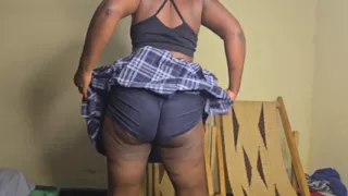 Rich Woman Who Sing in the Choir Masturbate After the Church