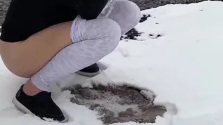 Public Peeing, Risky Blowjob, Ass Eating and Huge Creampie in the Shower!