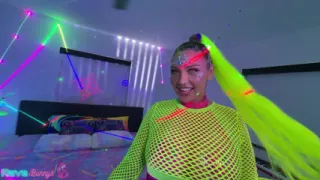 Vivian Taylor takes Brian Omally's massive cock balls deep missionary!