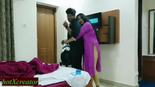 Indian Hot Housewife Sex with Clear Hindi Audio