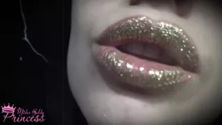 The most mesmerizing  golden lipstick